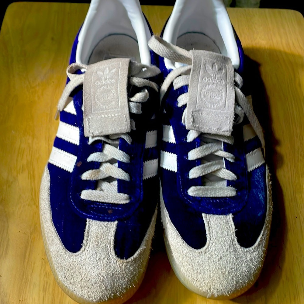 ADIDAS ONE OF A KIND SAMBA SOCCER SNEAKERS